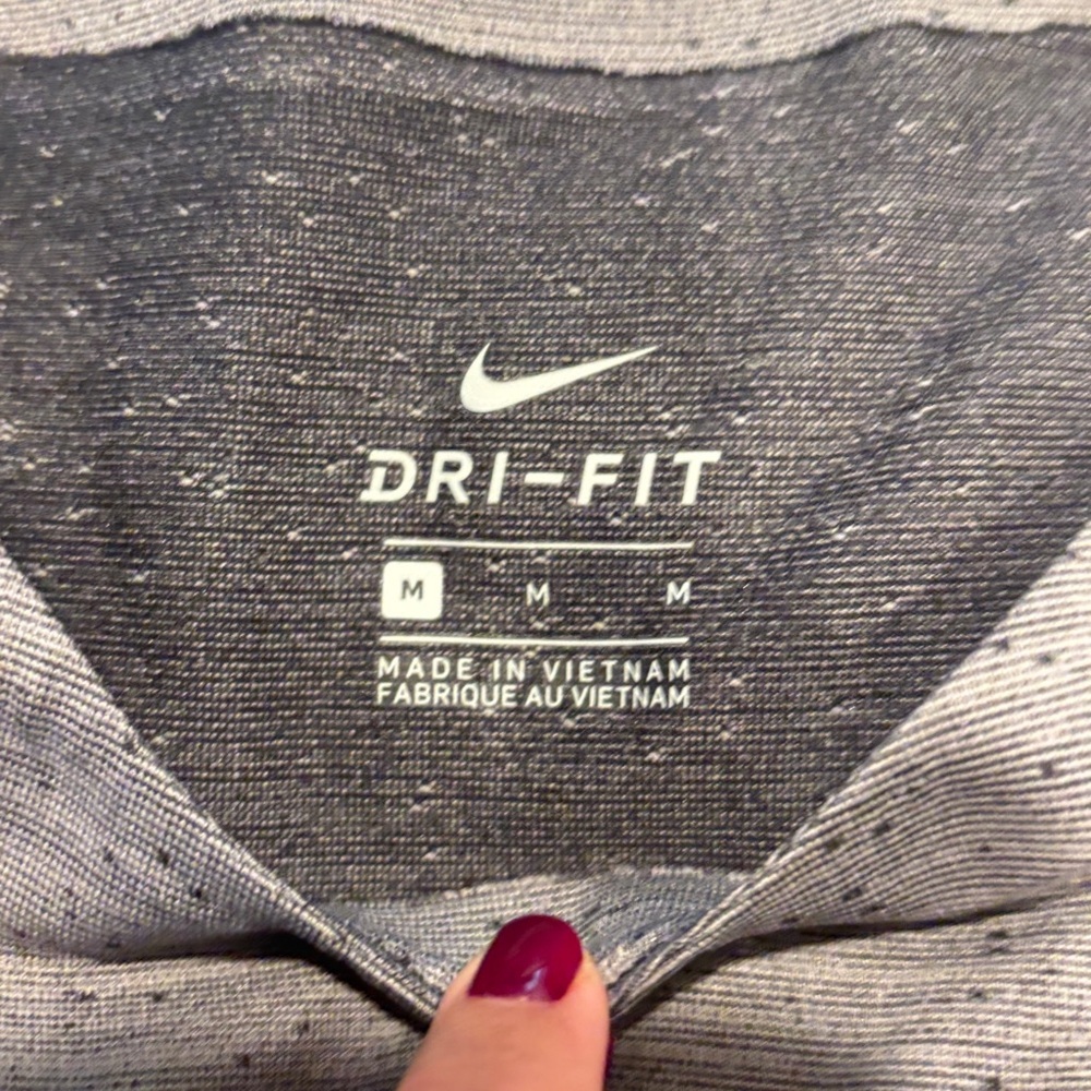 Nike Women’s Medalist Dri-fit Running tank Gray & Black size medium - Picture 3 of 10